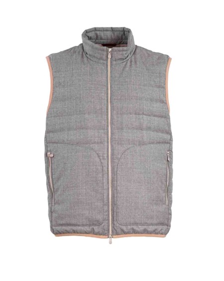 Shop BRUNELLO CUCINELLI  Vest: Brunello Cucinelli lightweight sleeveless down jacket in virgin wool canvas.
Zip and double slider closure.
Water-repellent nylon lining.
Two internal pockets with button and a pen holder.
Lower pockets with zip.
Padding: 90% goose down, 10% goose feathers.
Composition: 100% VIRGIN WOOL.
Made in Italy.. MB4071913-CUJ72
